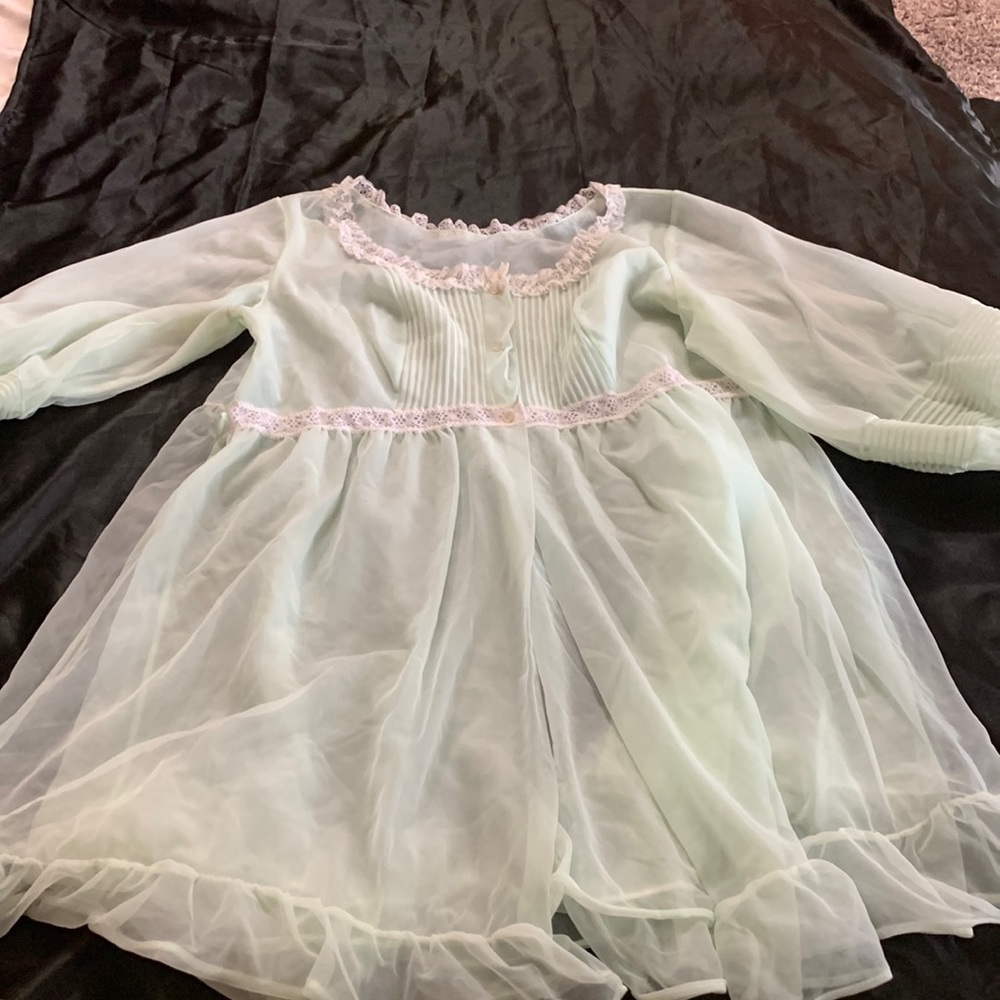 💚Vintage pale Green mini robe💚